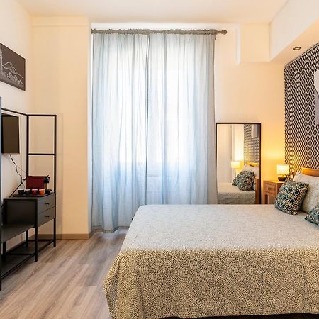Livorno Central And Modern 2 Apts & 1 Room! Exterior photo