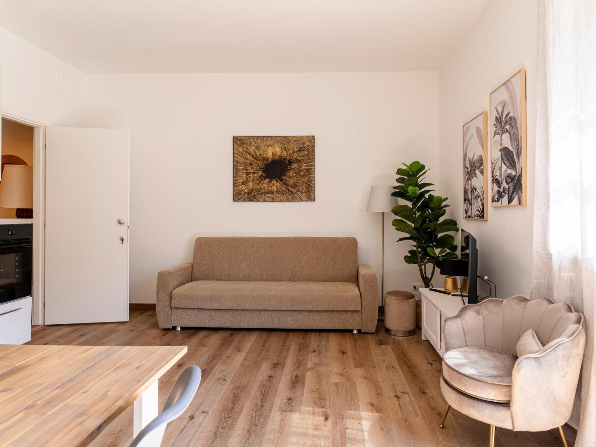 Livorno Central And Modern 2 Apts & 1 Room! Exterior photo