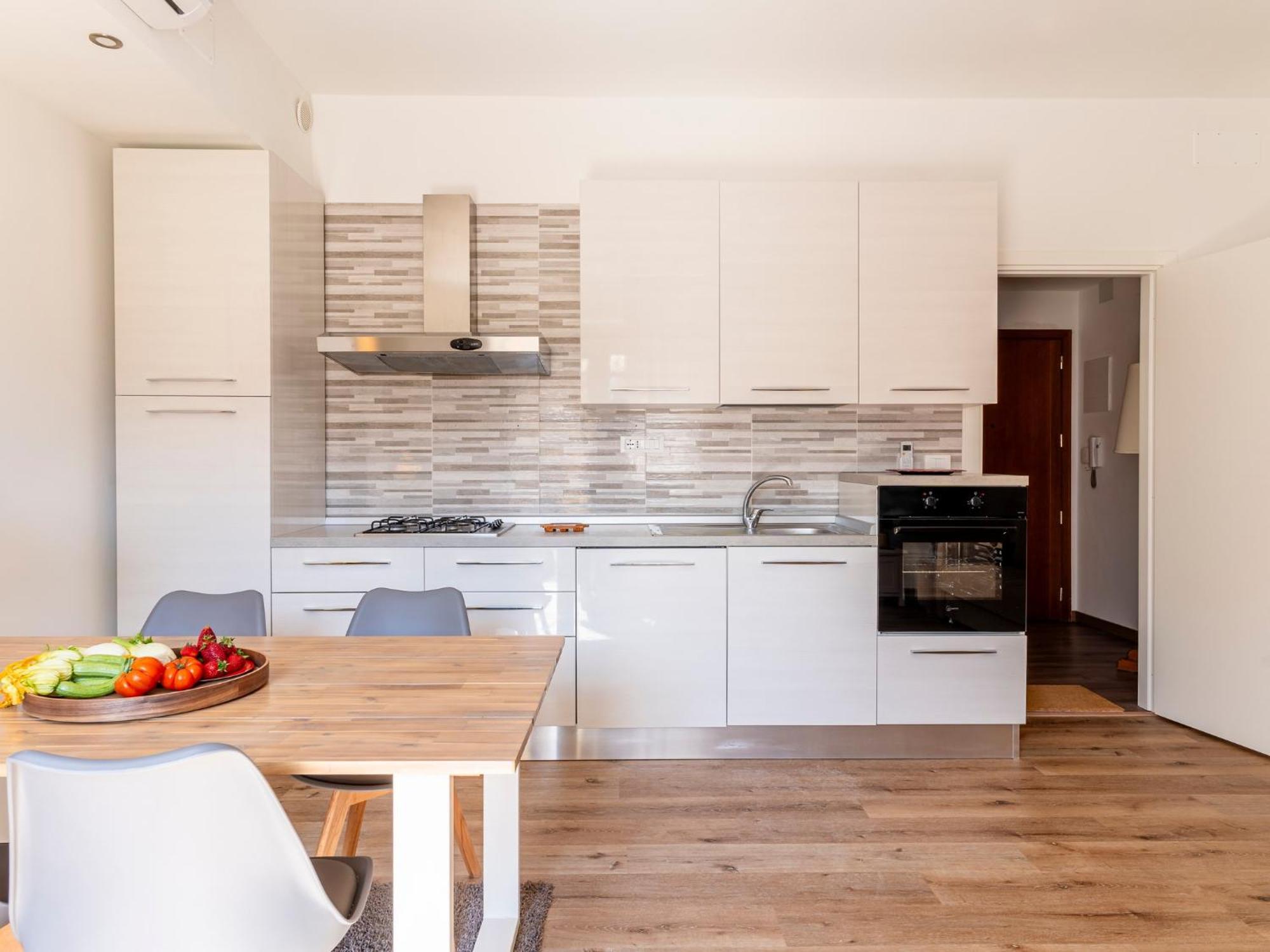 Livorno Central And Modern 2 Apts & 1 Room! Exterior photo