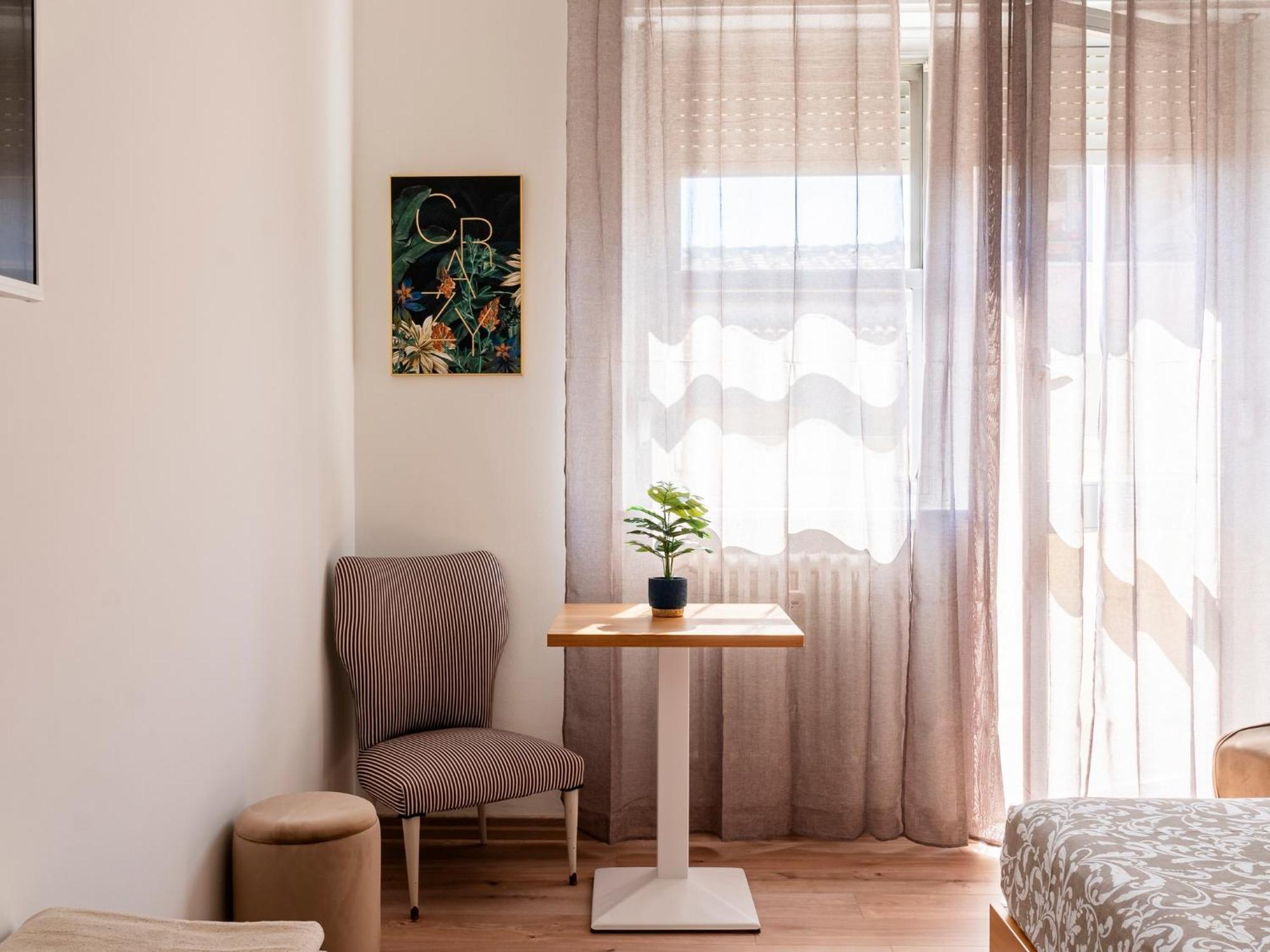 Livorno Central And Modern 2 Apts & 1 Room! Exterior photo